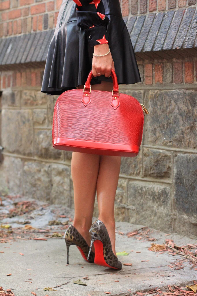 Vanessa-Santos-La-Vida-Glamour-Leather-Mini-Skirt-Christian-Louboutin-Louis-Vuitton.jpg