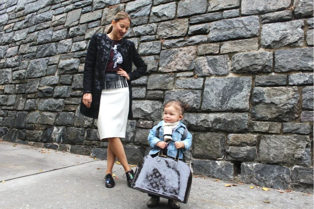 Vanessa-Santos-La-Vida-Glamour-leather-skirt
