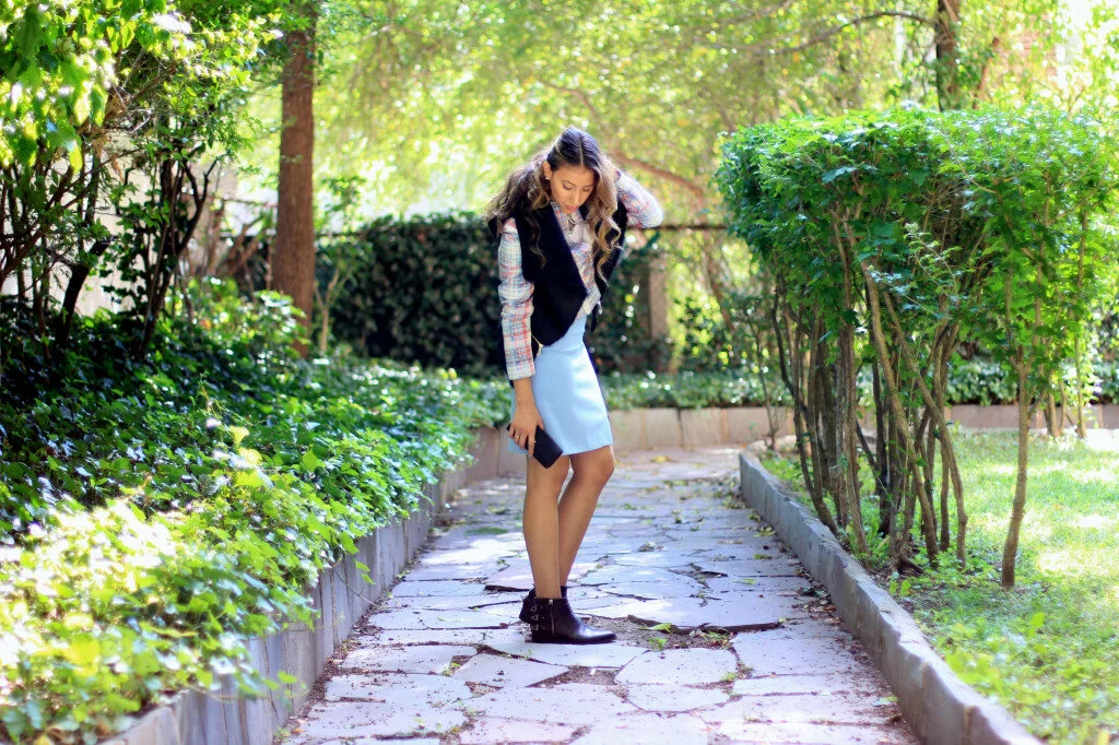 Vanessa-Santos-La-Vida-Glamour-Pastel-Outfit-1.jpg