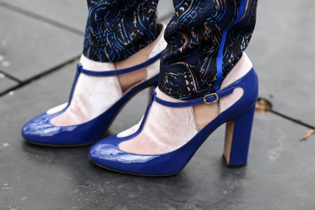 Vanessa-Santos-La-Vida-Glamour-Valentino-Suede-Shoes.jpg