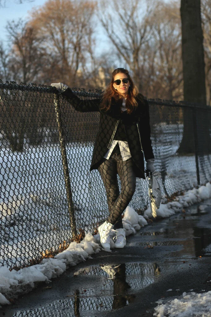 Vanessa-Santos-La-Vida-Glamour-Chic-Winter-outfit-Central-Park.jpg